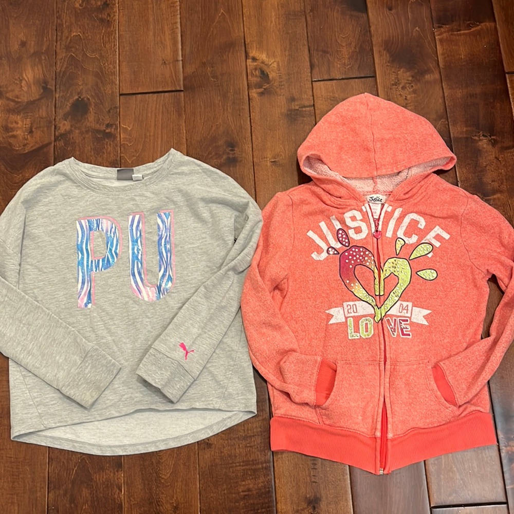 Lot of 2 sports tops